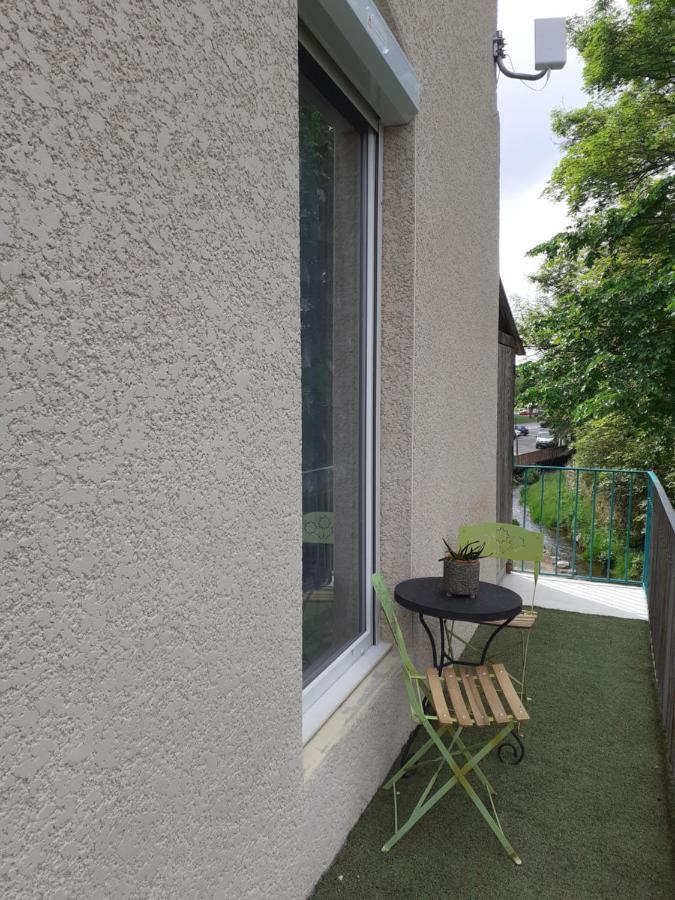 Studio En Plein Centre Ville - 2 A 4 Personnes Tence 外观 照片