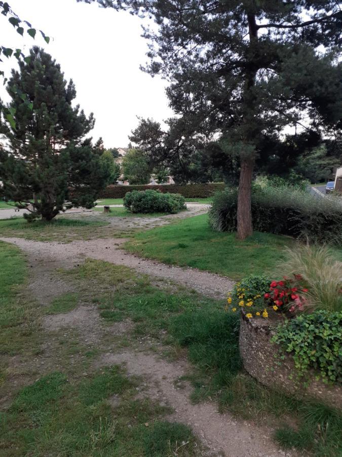 Studio En Plein Centre Ville - 2 A 4 Personnes Tence 外观 照片
