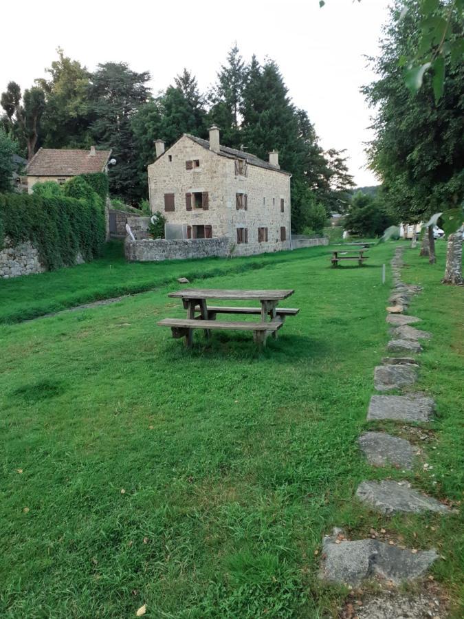 Studio En Plein Centre Ville - 2 A 4 Personnes Tence 外观 照片